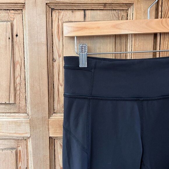 Lululemon 4 Black Athletic Leggings 7/8 Ankle Length Cinched Sides - Picture 2 of 7